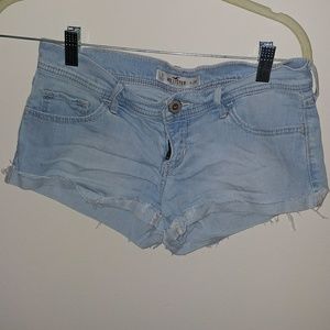 Super Cute Hollister Light Jean Shorts